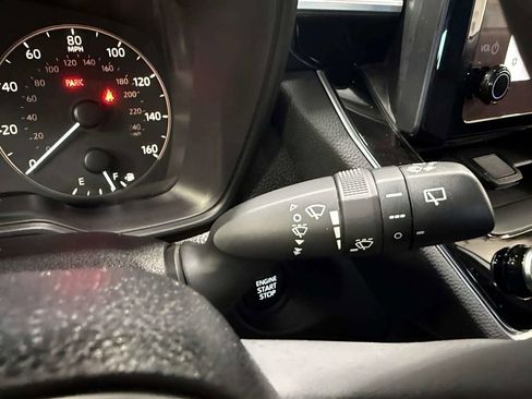 Used 2024 Toyota Corolla Cross LE AWD/4WD image 33
