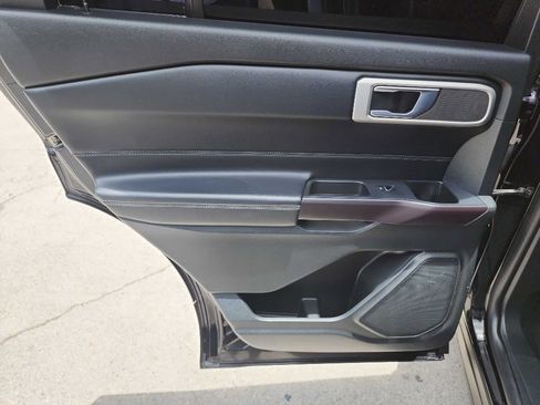 Used 2020 Ford Explorer XLT w/ Equipment Group 202A image 26