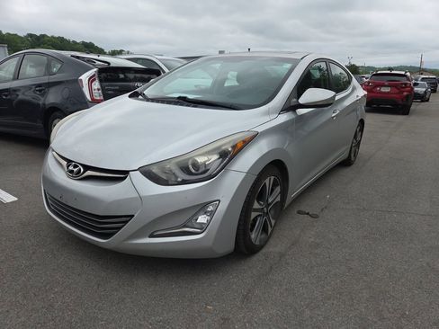 Used 2015 Hyundai Elantra Sport w/ Option Group 04 FWD image 9