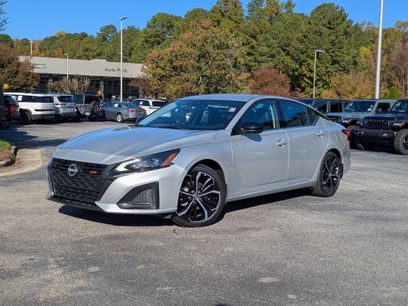 Used 2023 Nissan Altima 2.5 SR