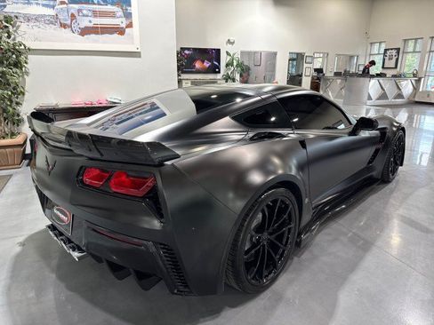 Used 2017 Chevrolet Corvette Grand Sport w/ Carbon Flash Badge Package RWD image 36