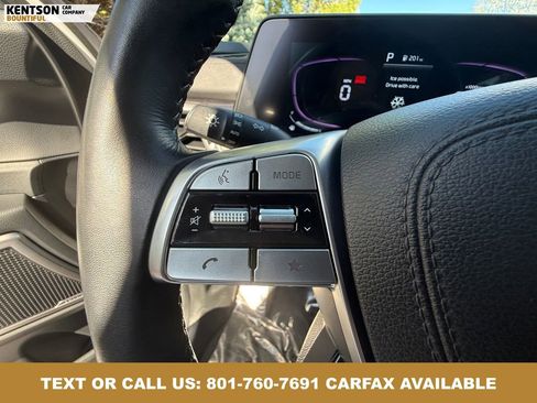 Used 2025 Kia Telluride S AWD/4WD image 18