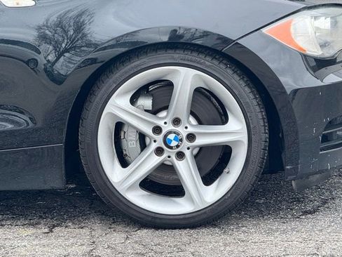 Used 2011 BMW 135i Convertible image 3