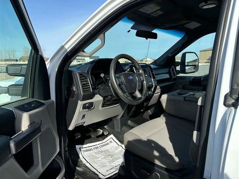 Used 2019 Ford F350 XLT w/ XLT Value Package image 9