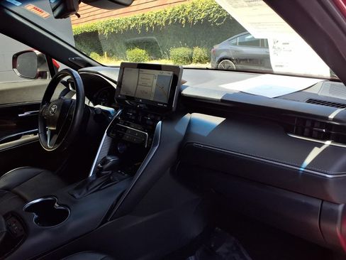 Certified 2022 Toyota Venza Limited w/ Advanced Technology Package AWD/4WD image 25