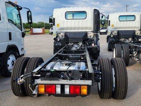 New 2024 Chevrolet Low Cab Forward image 10