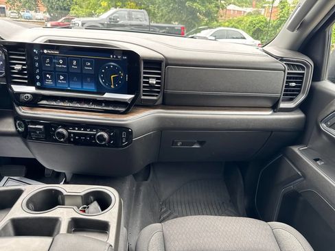Used 2023 Chevrolet Silverado 1500 LT AWD/4WD image 55