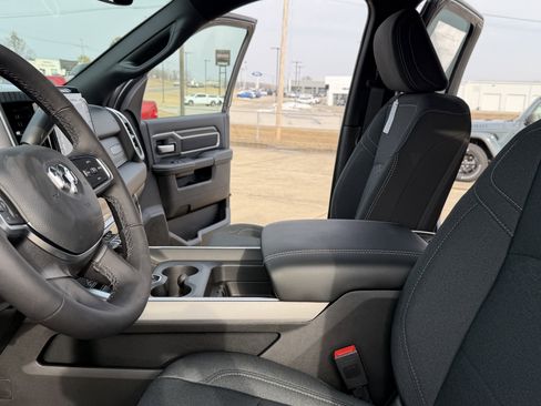 New 2026 RAM 2500 Big Horn AWD/4WD image 20