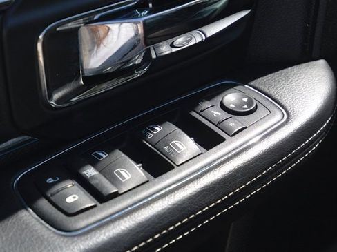 Used 2015 RAM 1500 Laramie w/ Convenience Group AWD/4WD image 14
