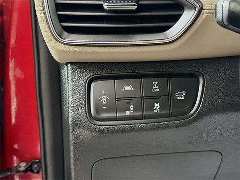 Used 2019 Hyundai Santa Fe Limited image 10