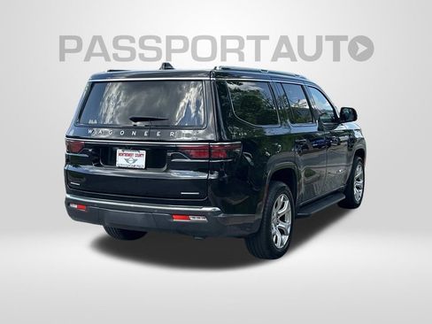 Used 2022 Jeep Wagoneer Series II AWD/4WD image 5
