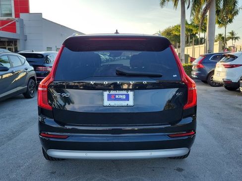 Used 2022 Volvo XC90 T6 Momentum w/ Protection Package Premier image 5