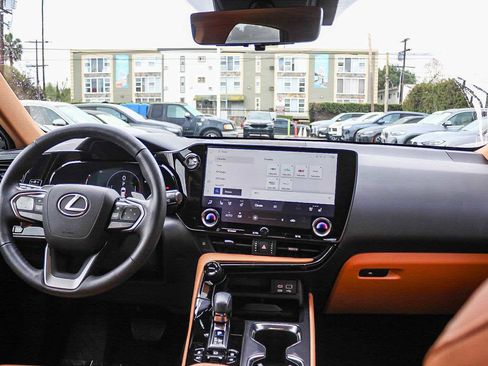 Used 2024 Lexus NX 350 Luxury image 12