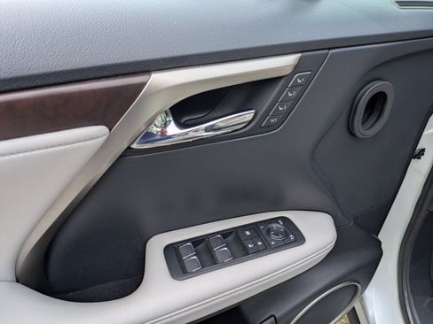 Used 2020 Lexus RX 350 FWD w/ Premium Package image 16