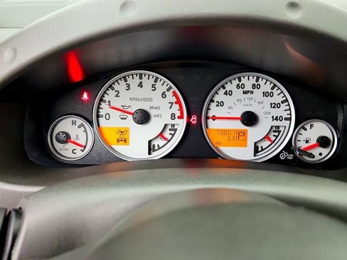Used 2014 Nissan Xterra PRO-4X AWD/4WD image 14
