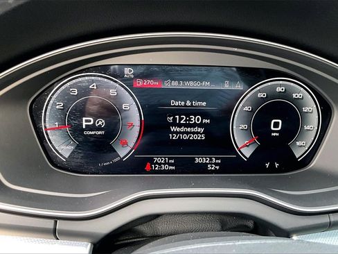 Used 2025 Audi Q5 2.0T Premium Plus w/ Premium Plus Package image 13