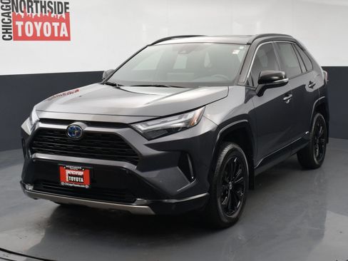 Used 2024 Toyota RAV4 XSE AWD/4WD image 8