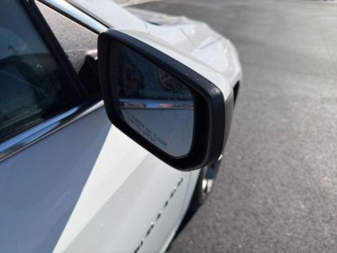 Used 2023 Chevrolet Malibu LT image 4