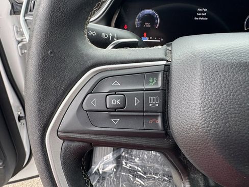 Used 2023 Jeep Grand Cherokee Laredo image 22