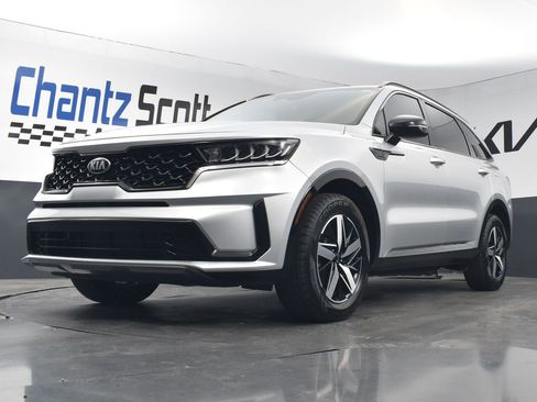 Used 2021 Kia Sorento S FWD image 17