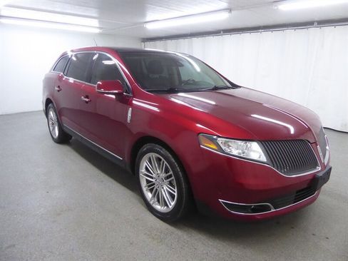 Used 2014 Lincoln MKT AWD w/ Equipment Group 201A image 1