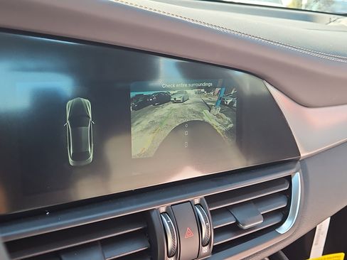 New 2025 Alfa Romeo Giulia w/ Driving Assist Package image 11