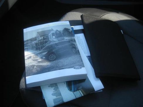 Used 2018 Ford Escape SE image 29