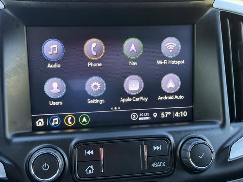 Used 2024 GMC Terrain SLT w/ Infotainment Package II image 22