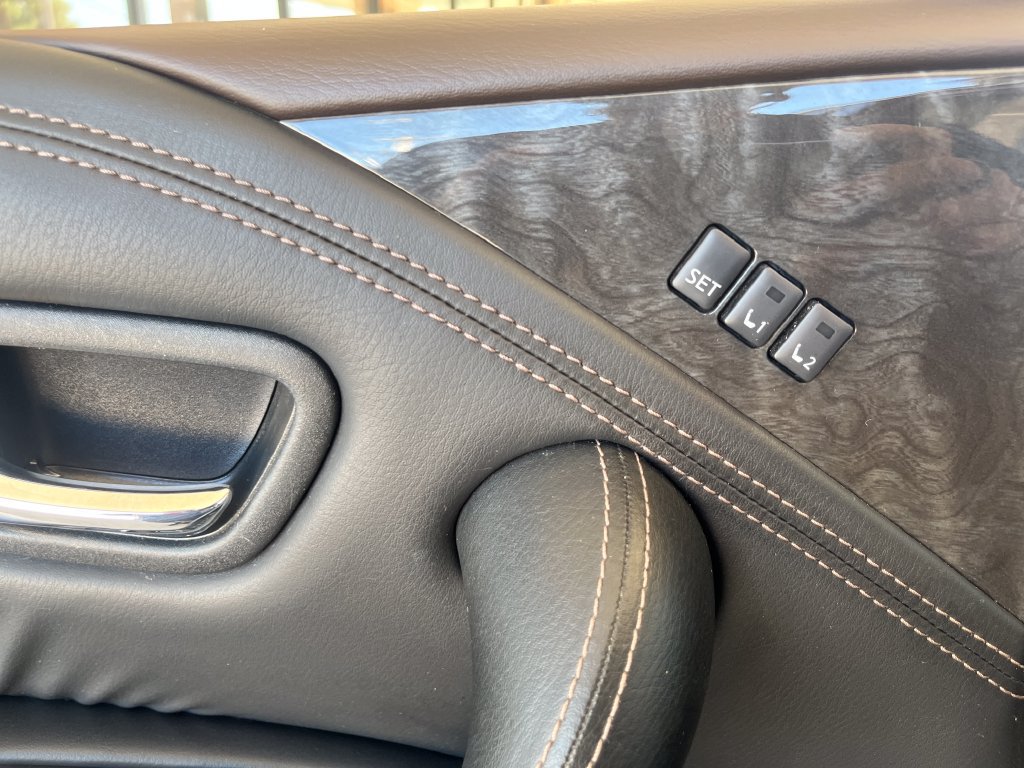 Certified 2023 Nissan Armada Platinum w/ Captain's Chairs Package RWD image 16