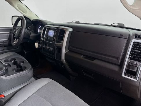 Used 2021 RAM 1500 Classic SLT AWD/4WD image 31