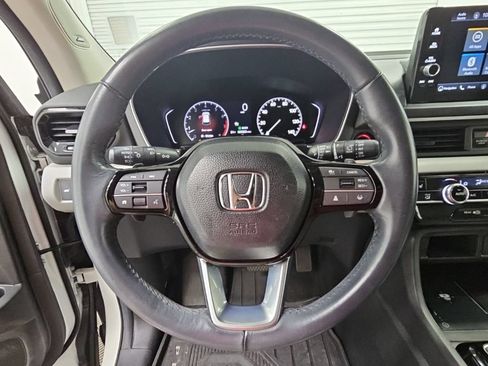 Used 2024 Honda Pilot Touring image 25