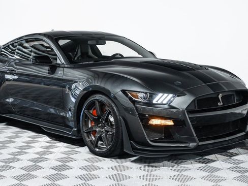 Used 2020 Ford Mustang Shelby GT500 w/ Carbon Fiber Track Pack image 8