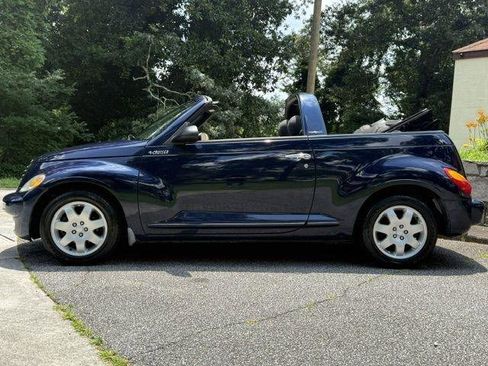 Used 2005 Chrysler PT Cruiser Convertible FWD image 5