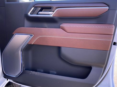 New 2026 GMC Sierra 3500 Denali Ultimate AWD/4WD image 43