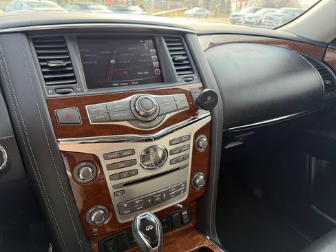 Used 2019 INFINITI QX80 Luxe w/ Proassist Package image 13