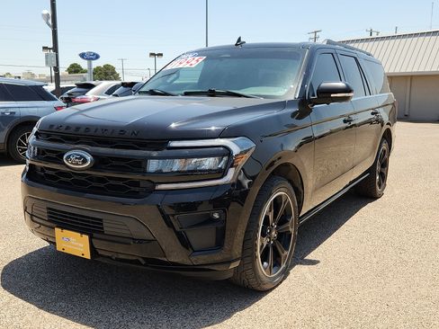 Certified 2024 Ford Expedition Max Limited AWD/4WD image 3