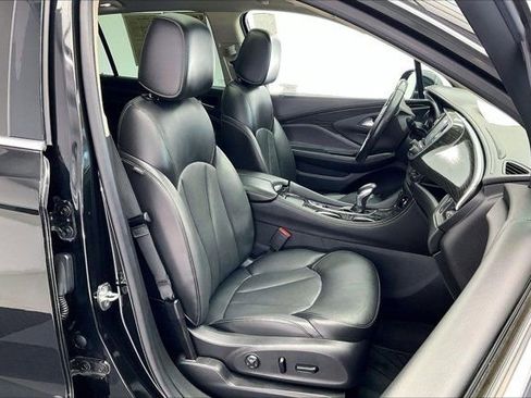 Used 2017 Buick Envision Essence image 6