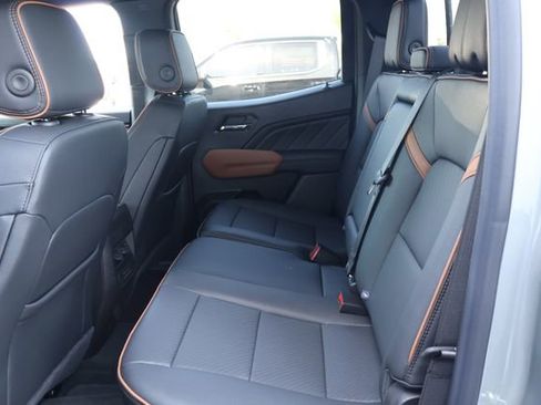 New 2026 GMC Canyon AT4 w/ AT4 Premium Package AWD/4WD image 14