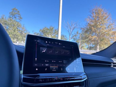 New 2026 Jeep Compass Limited image 26