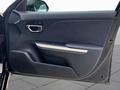Certified 2025 Kia K4 GT-Line w/ GT-Line Sunroof Package FWD image 43