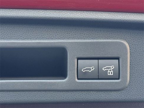 Used 2025 Toyota 4Runner TRD Off-Road Premium image 37