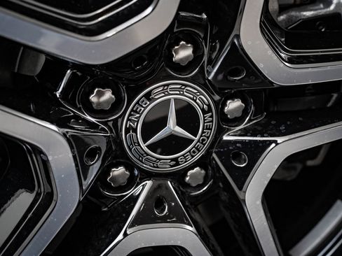 New 2026 Mercedes-Benz GLS 450 4MATIC image 8