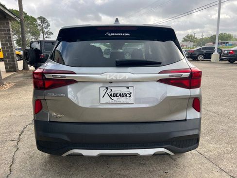 Used 2022 Kia Seltos LX image 7