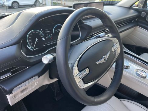 Used 2023 Genesis GV80 2.5T w/ Prestige Package image 11