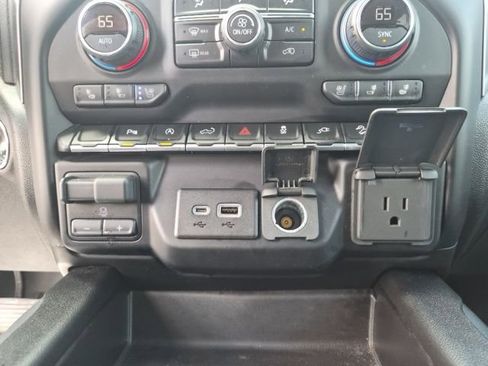 Used 2019 Chevrolet Silverado 1500 LTZ w/ LTZ Plus Package AWD/4WD image 31