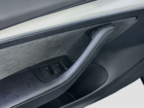 Used 2023 Tesla Model 3 Standard Range RWD image 15