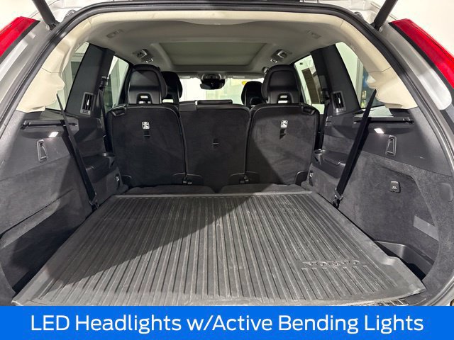 Used 2020 Volvo XC90 T6 Momentum w/ Protection Package Premier AWD/4WD image 11