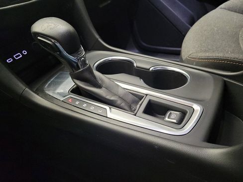 Used 2022 Chevrolet Equinox LT FWD image 26