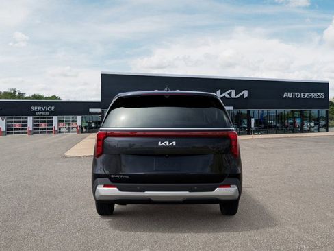 New 2026 Kia Carnival image 5