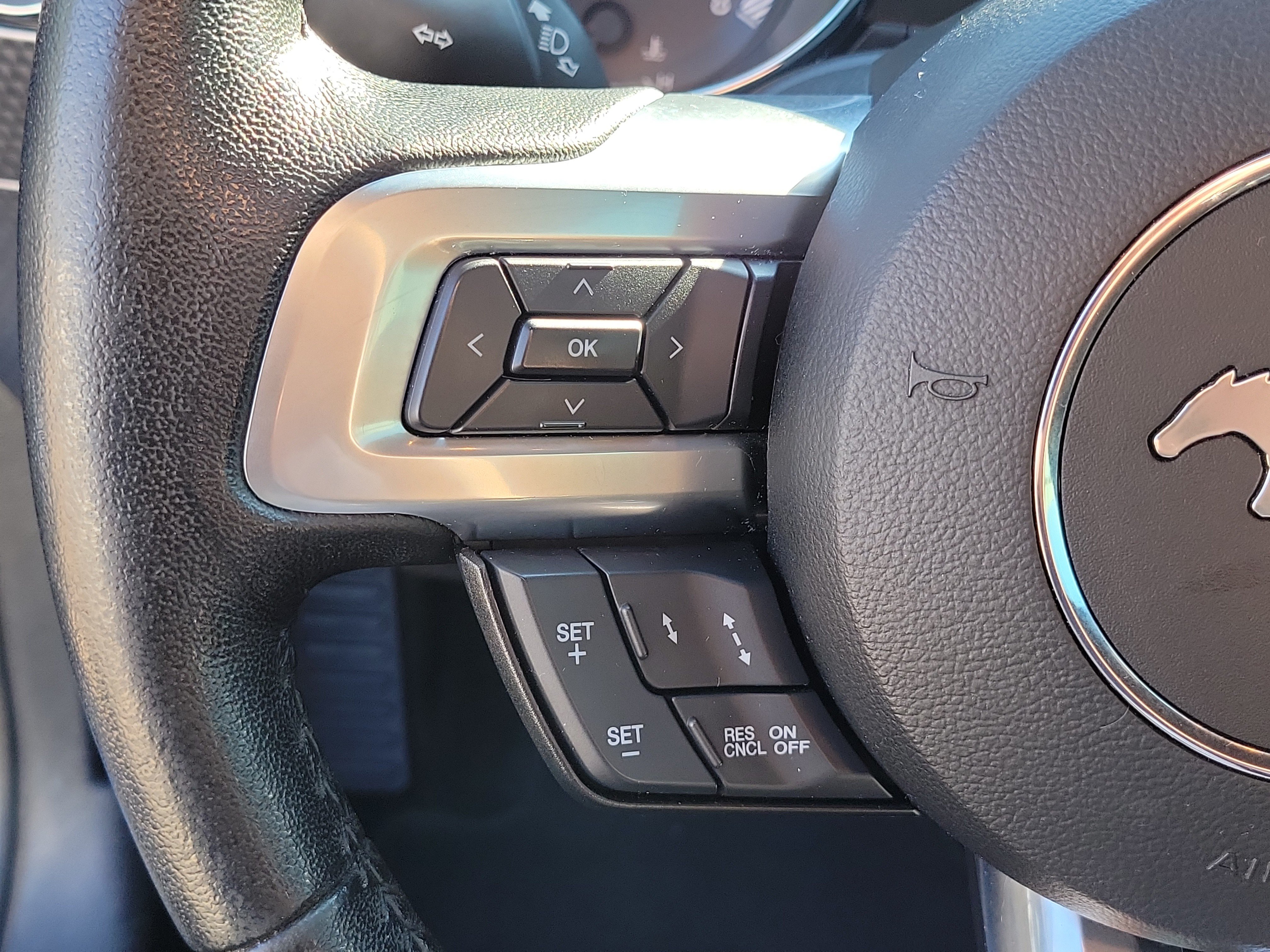 Used 2017 Ford Mustang GT Premium w/ GT Performance Package RWD image 19